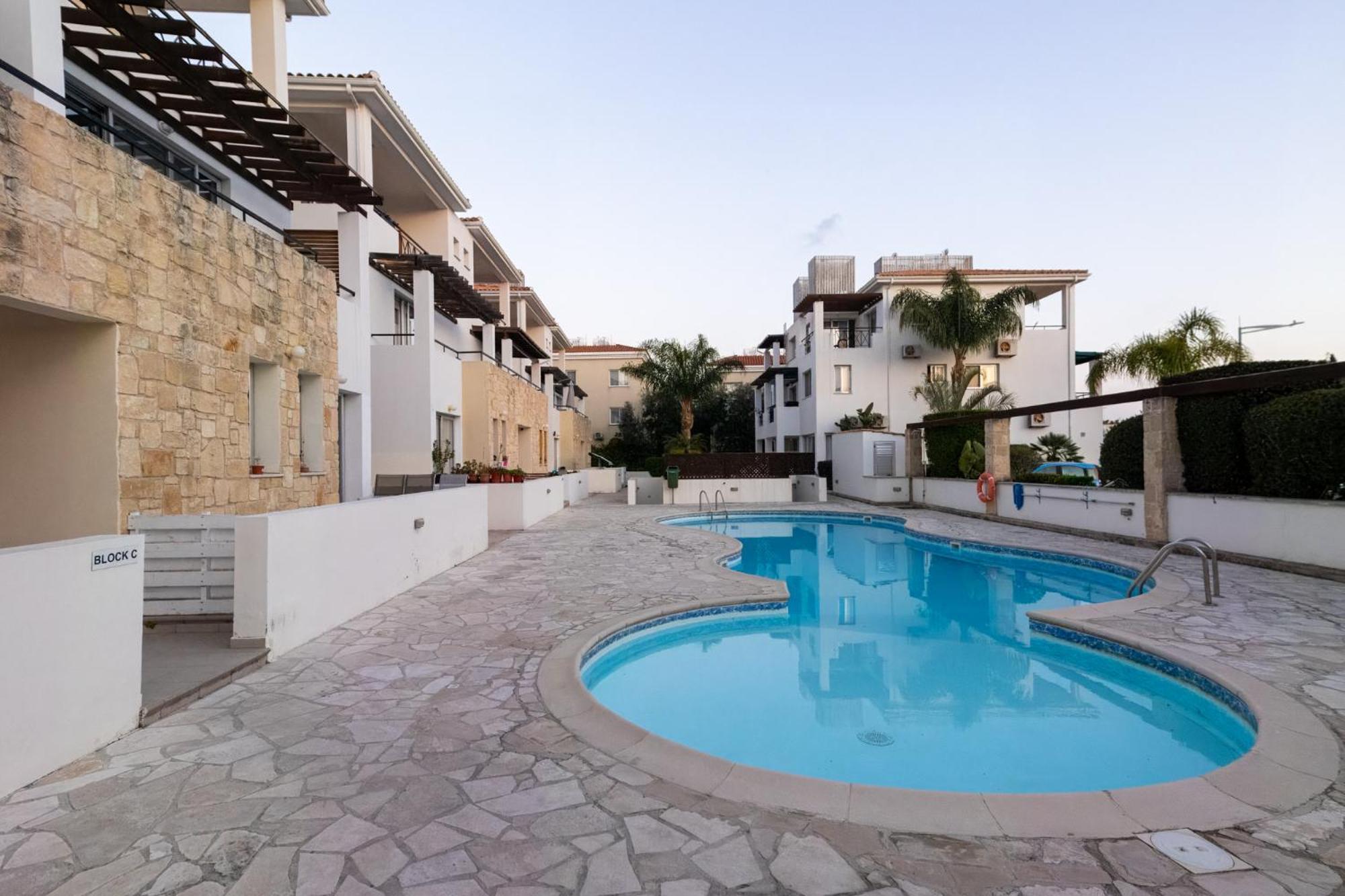 Nefeli Blue-Horizon 2B, Pool, Suites, Big Balconies Paphos Esterno foto