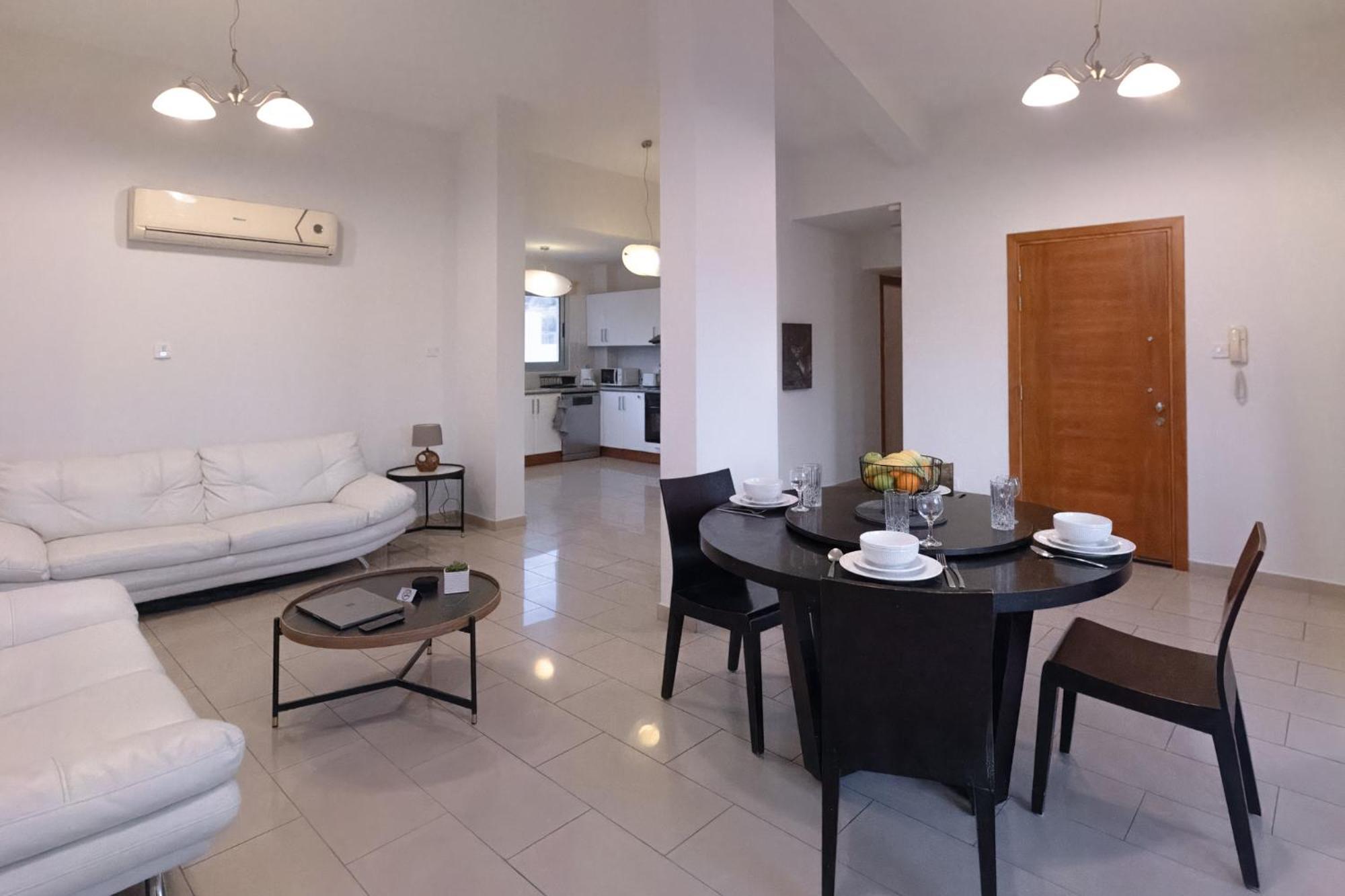 Nefeli Blue-Horizon 2B, Pool, Suites, Big Balconies Paphos Esterno foto
