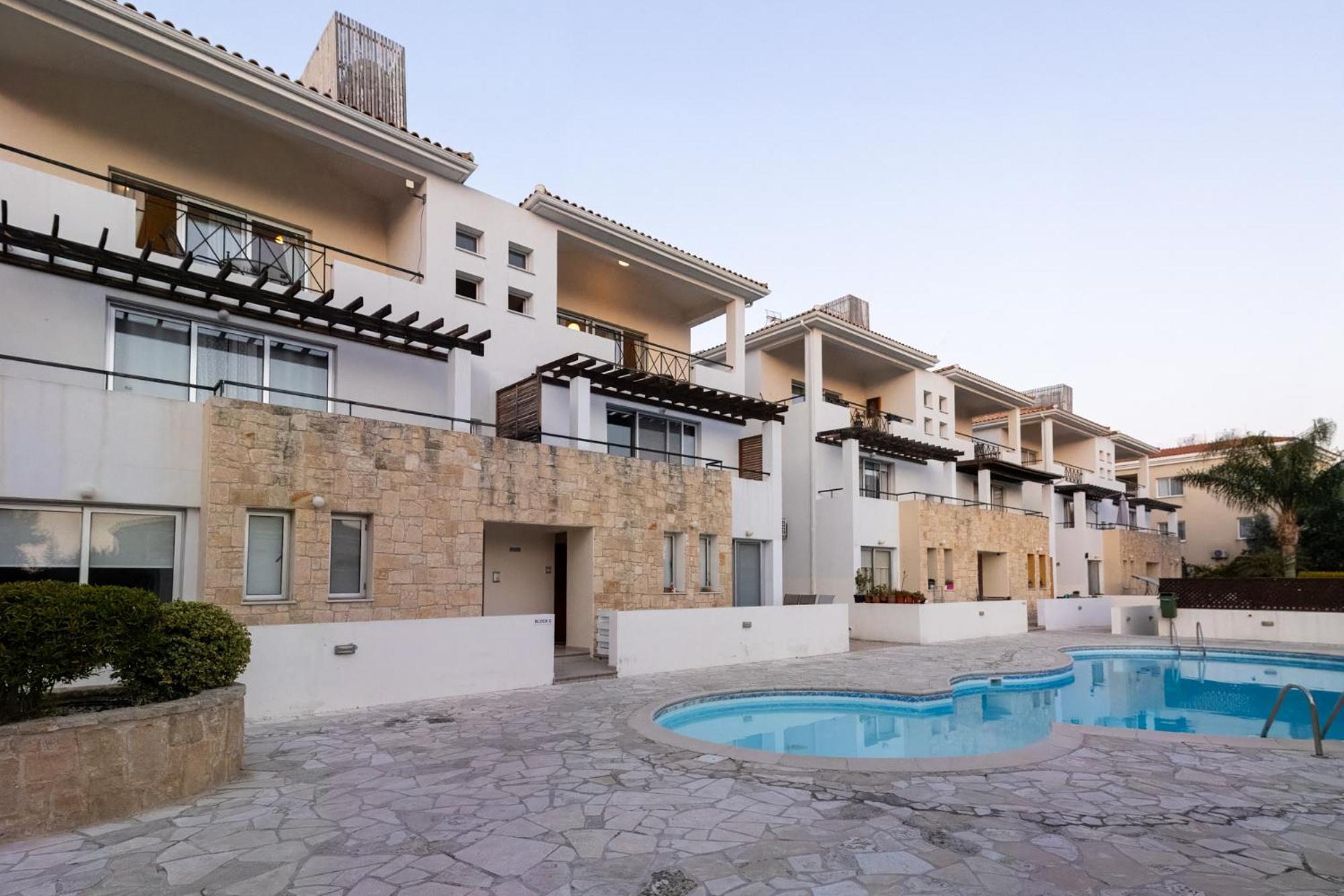 Nefeli Blue-Horizon 2B, Pool, Suites, Big Balconies Paphos Esterno foto